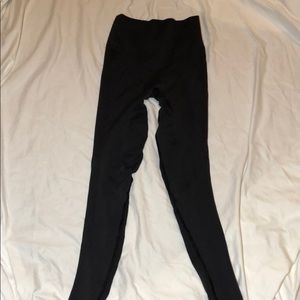 Lululemon zone it tight size 4 great condition